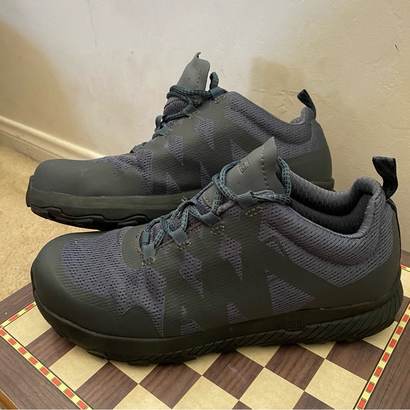 5.11 Tactical A/T Trainer Shoes M8.5 W10 Safety Footwear...